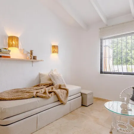 Villa Coral By Abahana Moraira